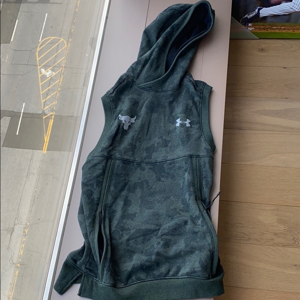 Project Rock Under Armor sleeveless hoodie